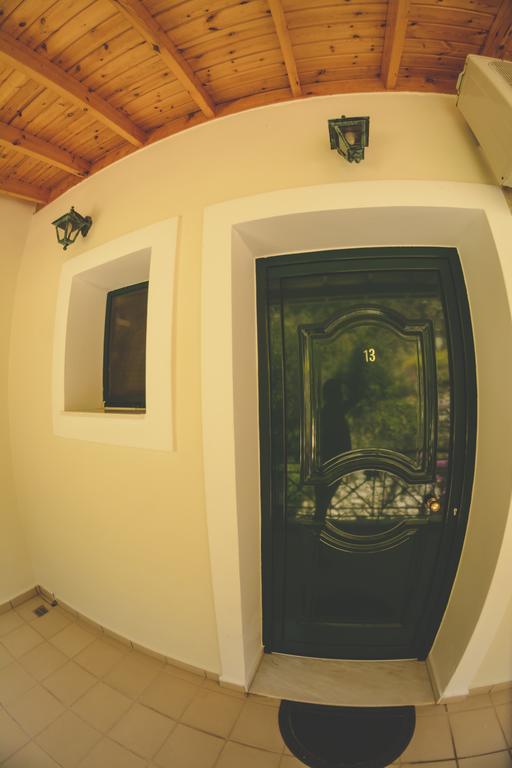 Althea Studios Lefkada Áyios Nikítas Rum bild