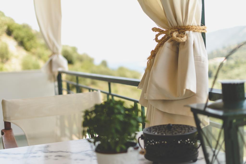 Althea Studios Lefkada Áyios Nikítas Rum bild